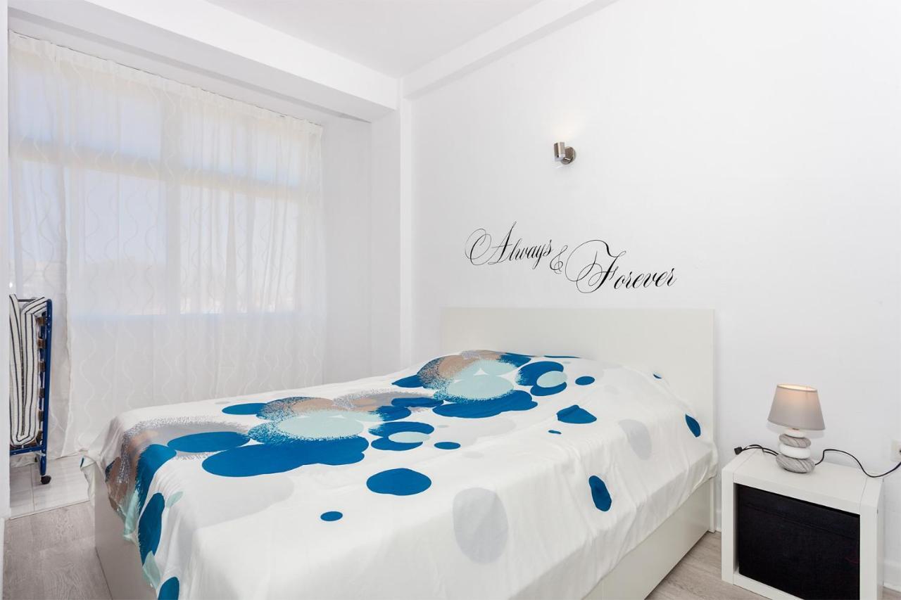 Apartment With Sea View 贝纳尔马德纳 外观 照片